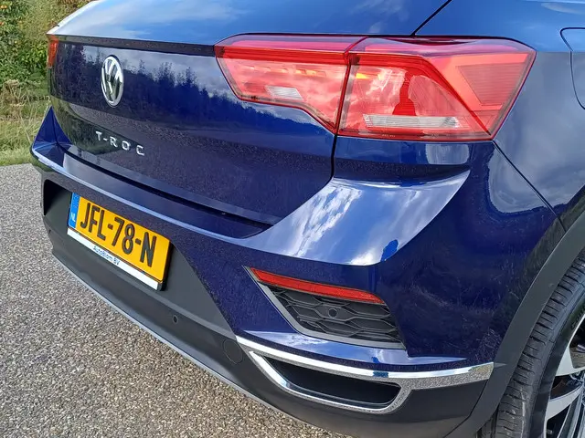 Volkswagen T-Roc 1.5 Style United 2020 Benzine 19