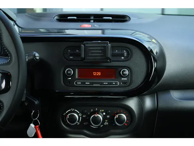 Renault Twingo 1.0 SCe Dynamique 2015 Benzine 28