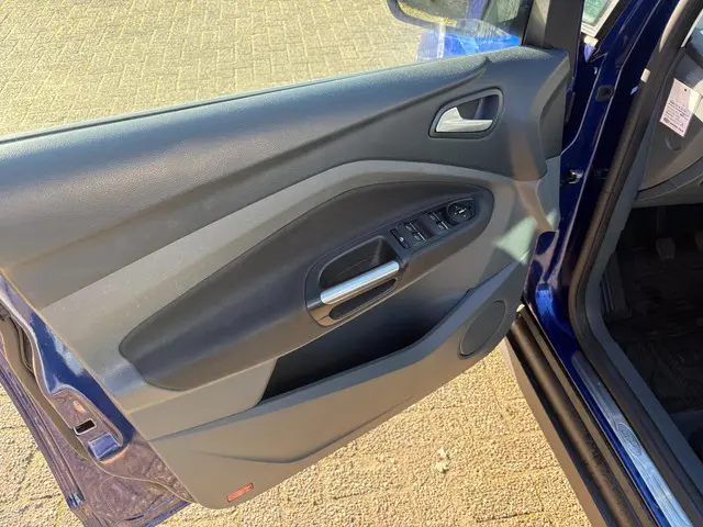 Ford C-MAX 1.0 Edition Plus 2014 Benzine 9