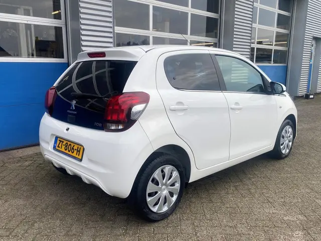 Peugeot 108 1.0 e-VTi Active 2019 Benzine 3