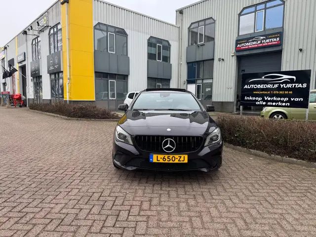 Mercedes-Benz CLA 2