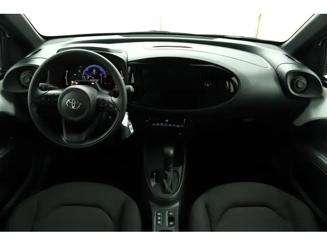 Toyota Aygo X Hybrid 115 play 2026 Hybride Benzine 4