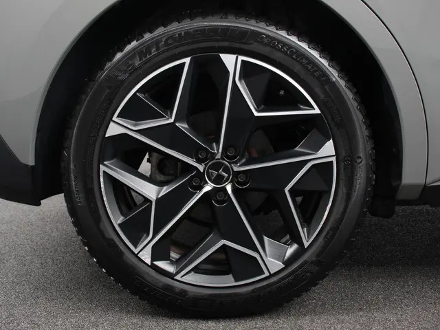 DS DS 4 1.2 PureTech Automaat Rivoli Cross 2023 Benzine 3