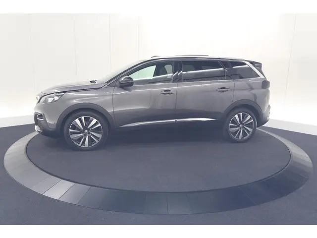 Peugeot 5008 PureTech 130 EAT8 GT-Line 2020 Benzine 72