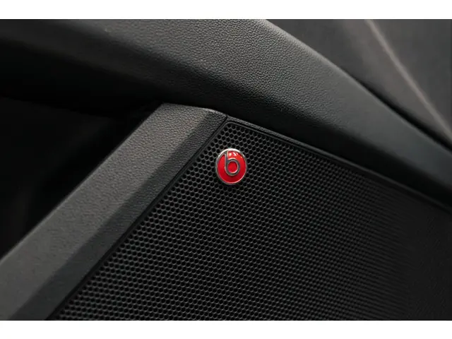 SEAT Leon 1.5 TSI FR NAP DSG Beats Pano ACC 2020 Benzine 52