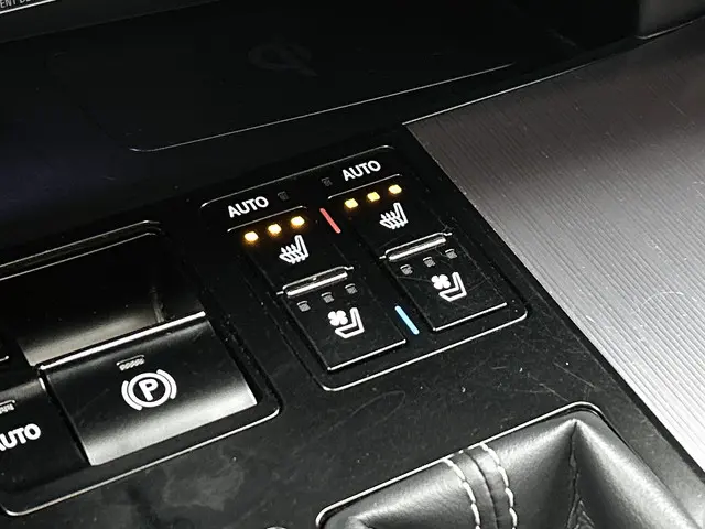 Lexus RX 450h 4WD F Sport Line 2019 Hybride Benzine 39