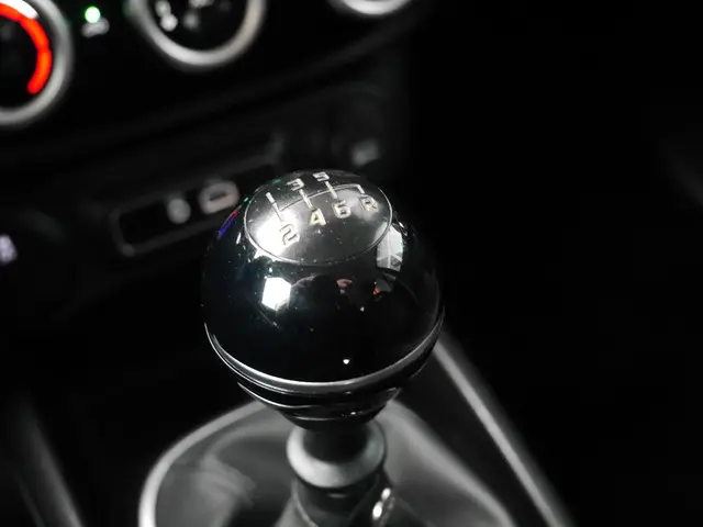 Fiat 500L 0.9 TwinAir CityCross 2019 Benzine 23