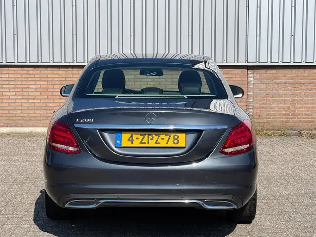 Mercedes-Benz C-Klasse 200 Ambition 2.0 2015 Benzine