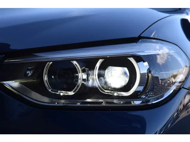 BMW X3 xDrive20i High Executive 2018 Benzine 35