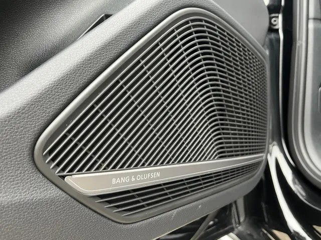 Audi A4 Avant 40 TFSI S-Line Competition 2023 Benzine 14