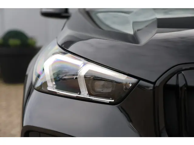 BMW X1 sDrive20i 170pk M-Sport Black Ed. 2023 Benzine 16