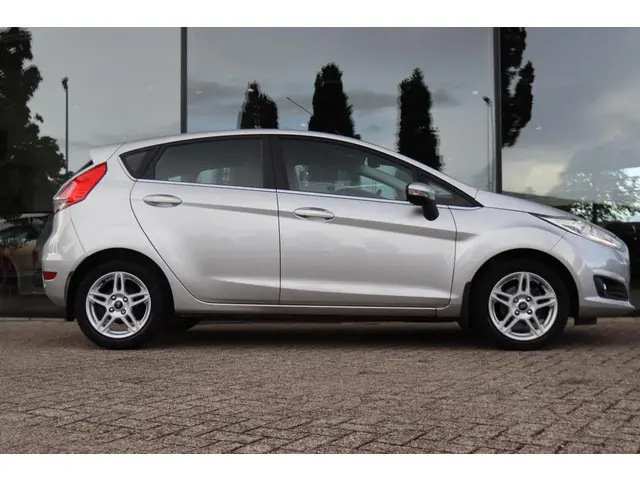 Ford Fiesta 1.0 ECOBOOST TITANIUM AUT. 2014 Benzine 8