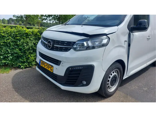 Opel Vivaro 2.0 CDTI L2H1 Edition 2021 Diesel 17