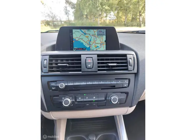 BMW 1 Serie 114i EDE Business Sport 2013 Benzine 30