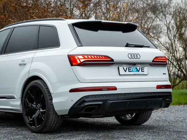 Audi Q7 55 TFSI 2025 Benzine 8