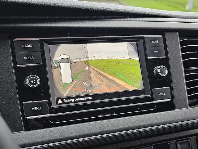 Volkswagen Transporter 2.0 TDI 2022 Diesel 16