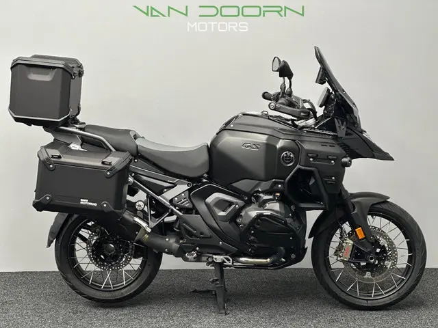 BMW R 1300 GS Adventure 2025 Benzine 2