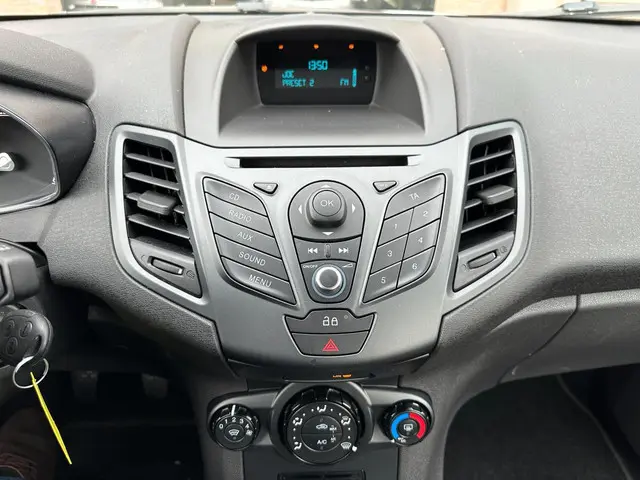 Ford Fiesta 1.25 5-Deurs van 1ste eigenaar. 2014 Benzine 10
