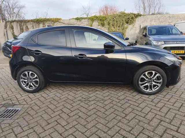 Mazda 2 SkyActiv-G 90 GT-Luxury 2018 Benzine 5