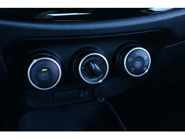 Toyota Aygo X 1.0 VVT-i MT play, 2025 Benzine 23
