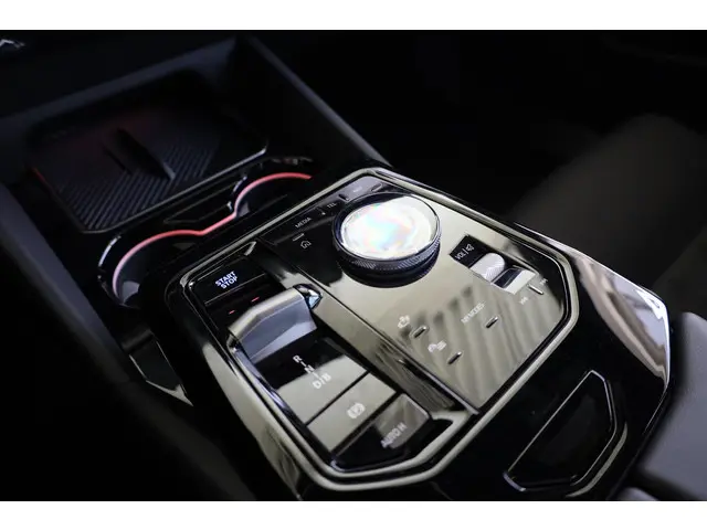 BMW i5 eDrive40 2025 Elektrisch 22