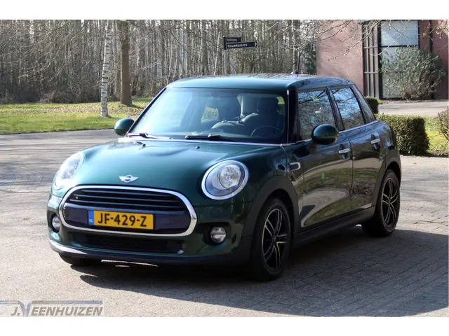 MINI Cooper Mini 1.5 Business 2016 Benzine 5