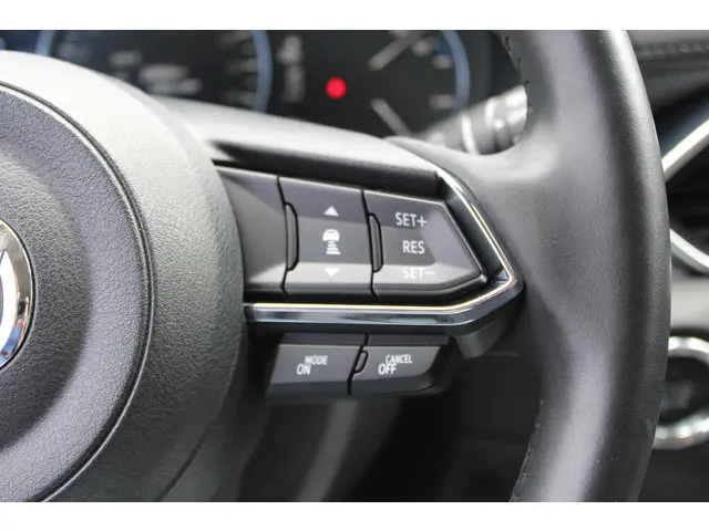 Mazda CX-5 2.5 SkyActiv-G 194 Luxury 2019 Benzine 19