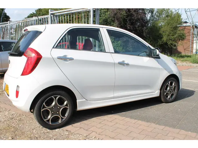 Kia Picanto 1.0 CVVT Design Edition 2013 Benzine 5