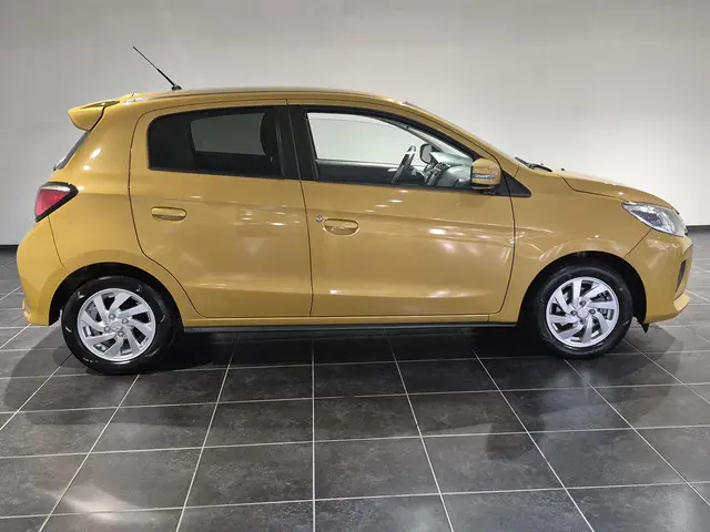 Mitsubishi Space Star 1.2 Nova 2020 Benzine 16