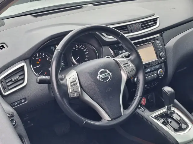 Nissan QASHQAI 1.2 N-Connecta 2016 Benzine 4