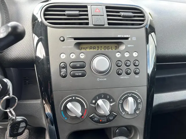 Suzuki Splash 1.2 Exclusive Automaat 2013 Benzine 12