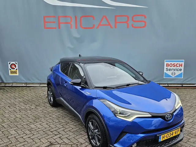 Toyota C-HR 1.8 Hybrid Bi-Tone 2017 Hybride Benzine 3