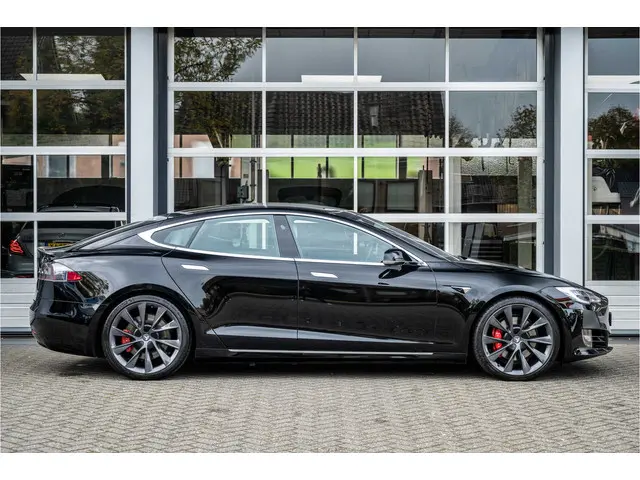 Tesla Model S Performance Ludicrous 2019 Elektrisch 23