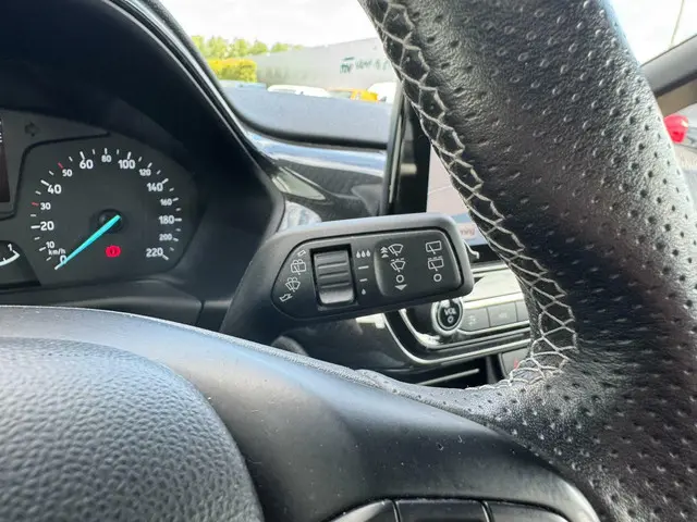 Ford Fiesta 1.0 EcoBoost ST-Line 2018 Benzine 34
