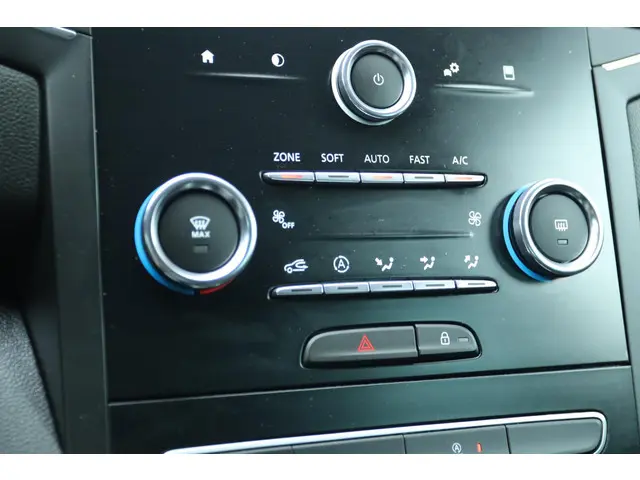 Renault Mégane Estate 1.3 TCE LIMITED 2019 Benzine 25