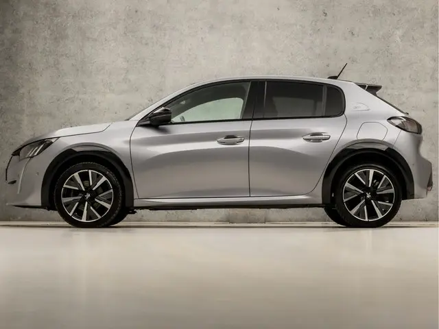 Peugeot 208 1.2 PureTech GT-Line Sport 2022 Benzine 2