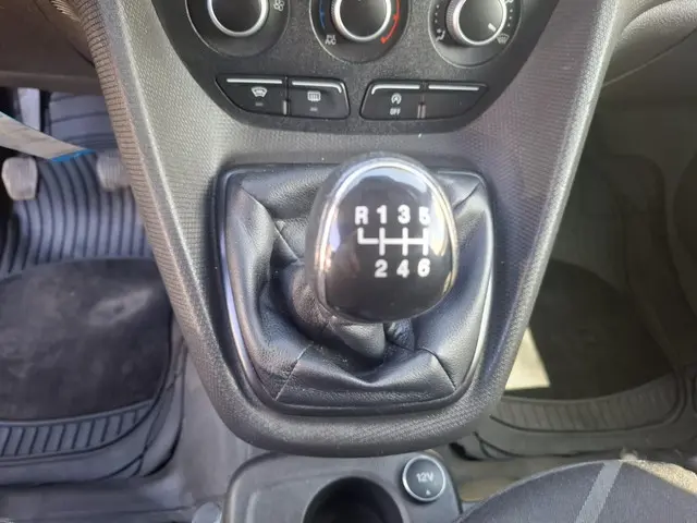Ford Transit Connect 1.0 Ecoboost L1 Trend 2015 Benzine 10