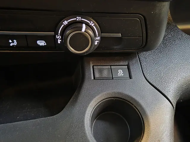 Opel Combo 1.5D L2H1 Edition 2019 Diesel 29