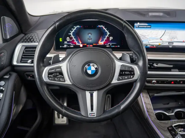 BMW X7 M60i xDrive 2023 Benzine 7