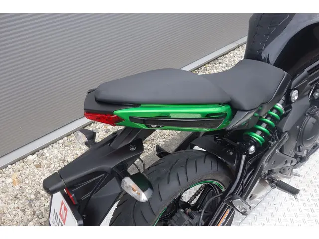 Kawasaki ER6-N ABS 2016 Benzine 12