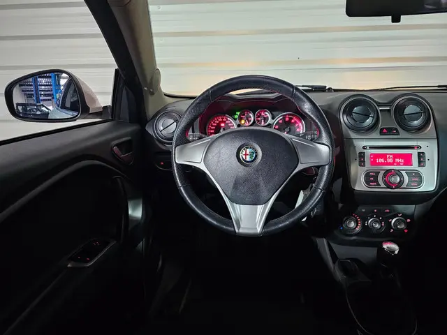 Alfa Romeo MiTo 1.4i Impression / 2e eigenaar 2013 Benzine 11