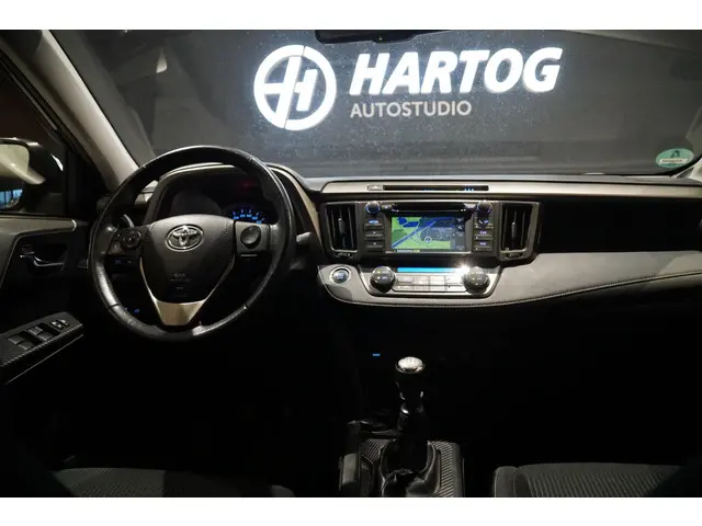 Toyota RAV4 2.2D Style 4WD 2015 Diesel 3
