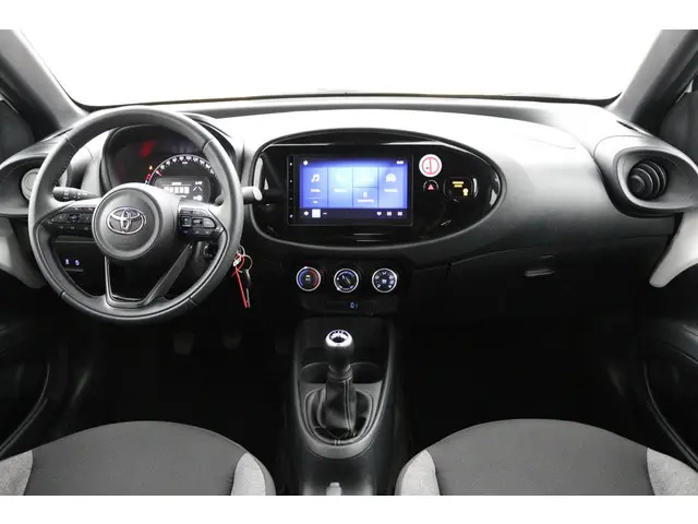 Toyota Aygo X 1.0 VVT-i MT Play 2024 Benzine 4