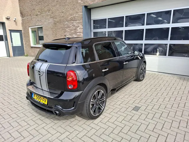 MINI Countryman Mini 1.6 Cooper S Chili JCW 2016 Benzine 23