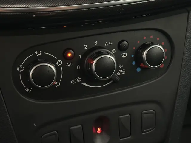 Dacia Logan MCV 0.9 TCe 90 Ambiance 2019 Benzine 29