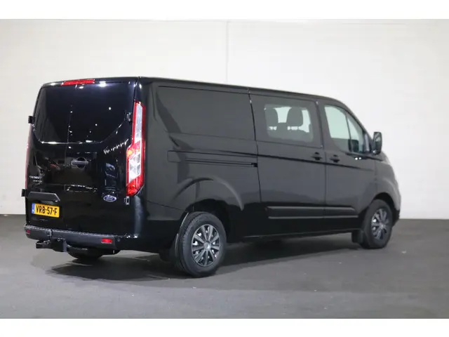 Ford Transit Custom 2.0 TDCI L2 H1 Trend DC 2022 Diesel 9