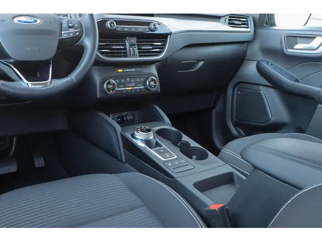 Ford Kuga 2.5 PHEV Titanium 2021 Hybride Benzine 31