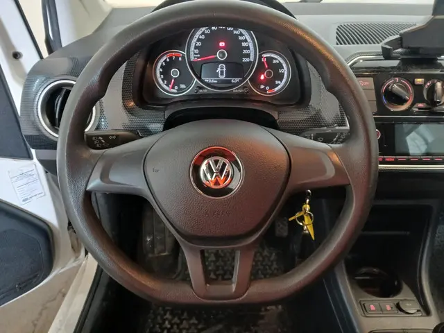 Volkswagen up! 1.0 BMT move up! SCHADEAUTO!! 2017 Benzine 12