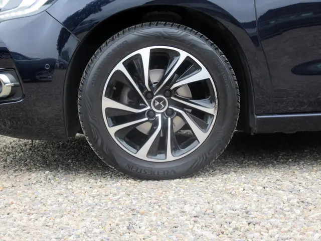 DS DS 4 1.2 PureTech Business*Navi*Xenon*Pdc* 2016 Benzine 11