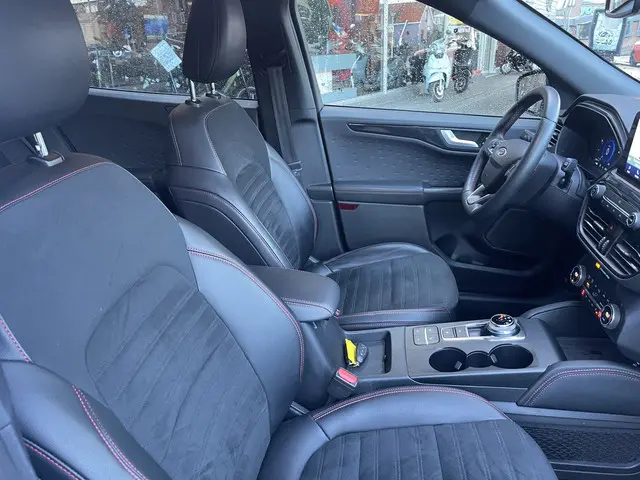 Ford Kuga 2.5 PHEV ST-Line X 2020 Hybride Benzine 51